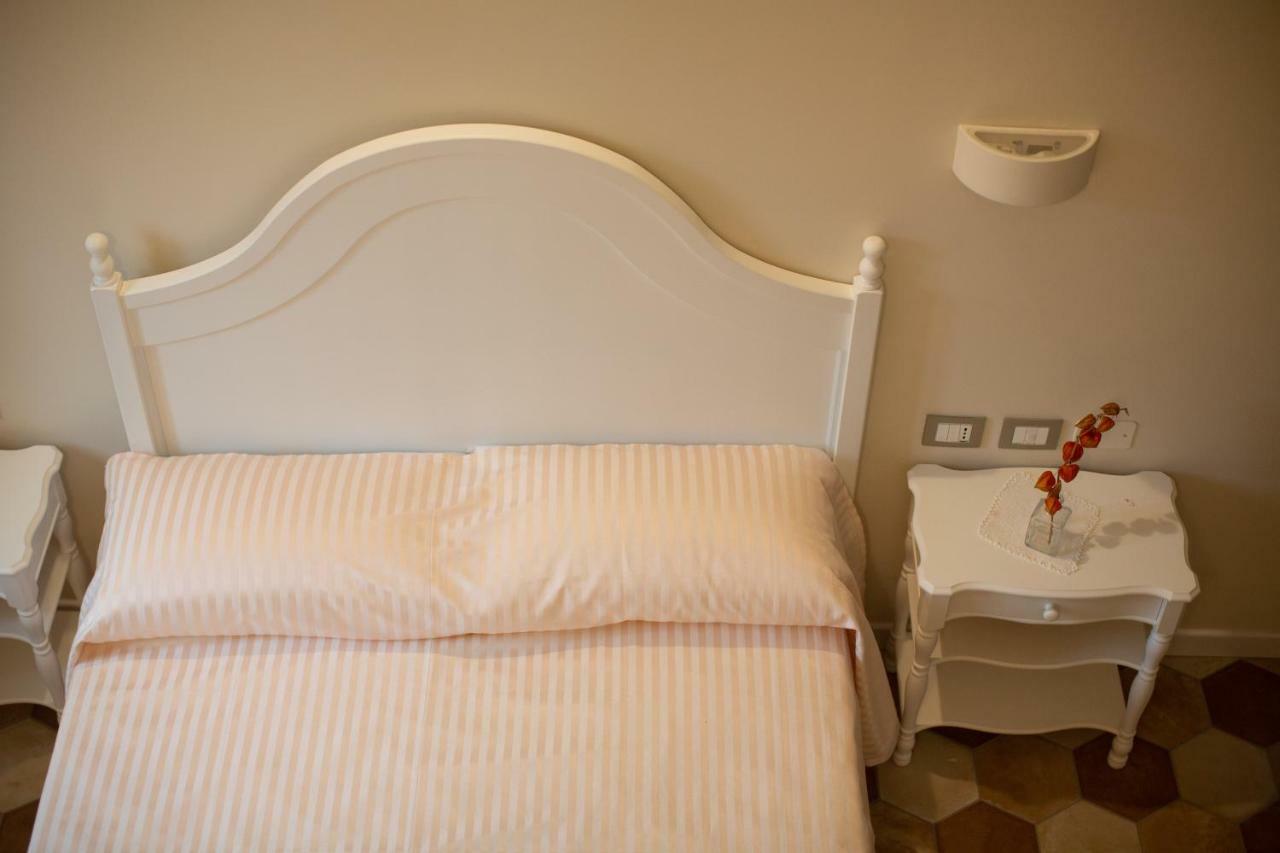 Dimora Dell'Arte Otel Navelli Dış mekan fotoğraf