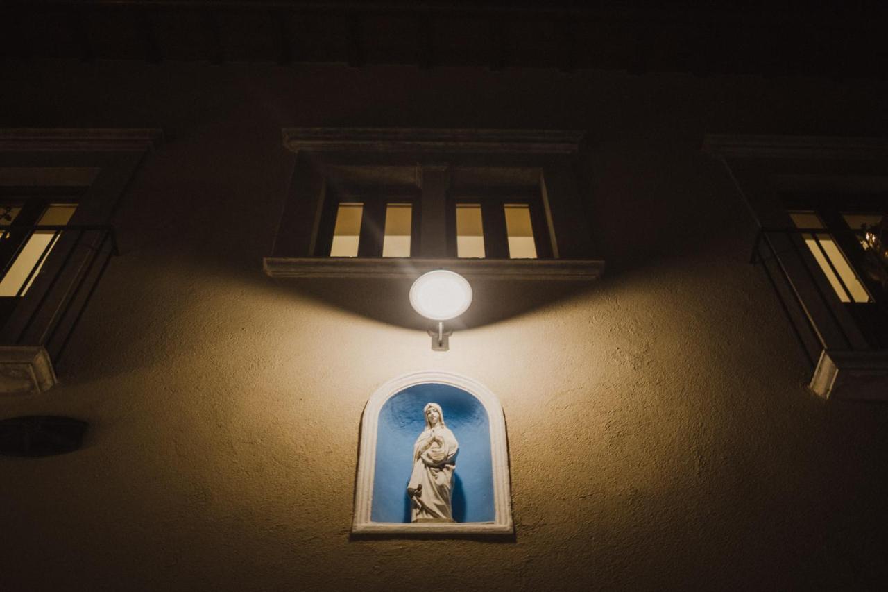 Dimora Dell'Arte Otel Navelli Dış mekan fotoğraf